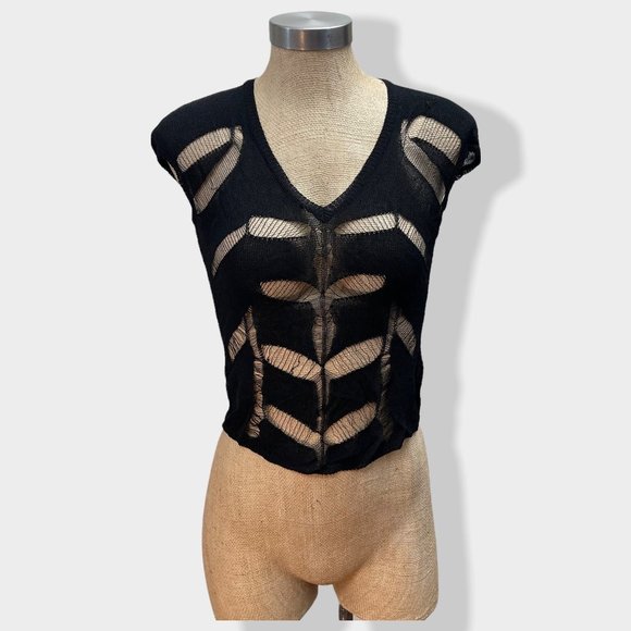 victor bellaish Tops - Victor Bellaish Knit Cutout Top
